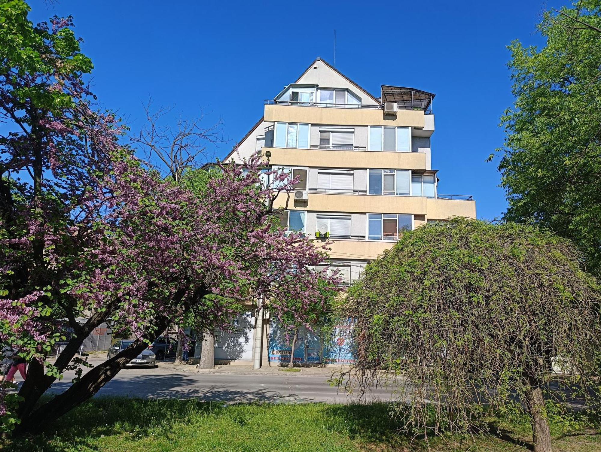 Mdm Apartment City Center Felicita Deluxe Русе Екстер'єр фото