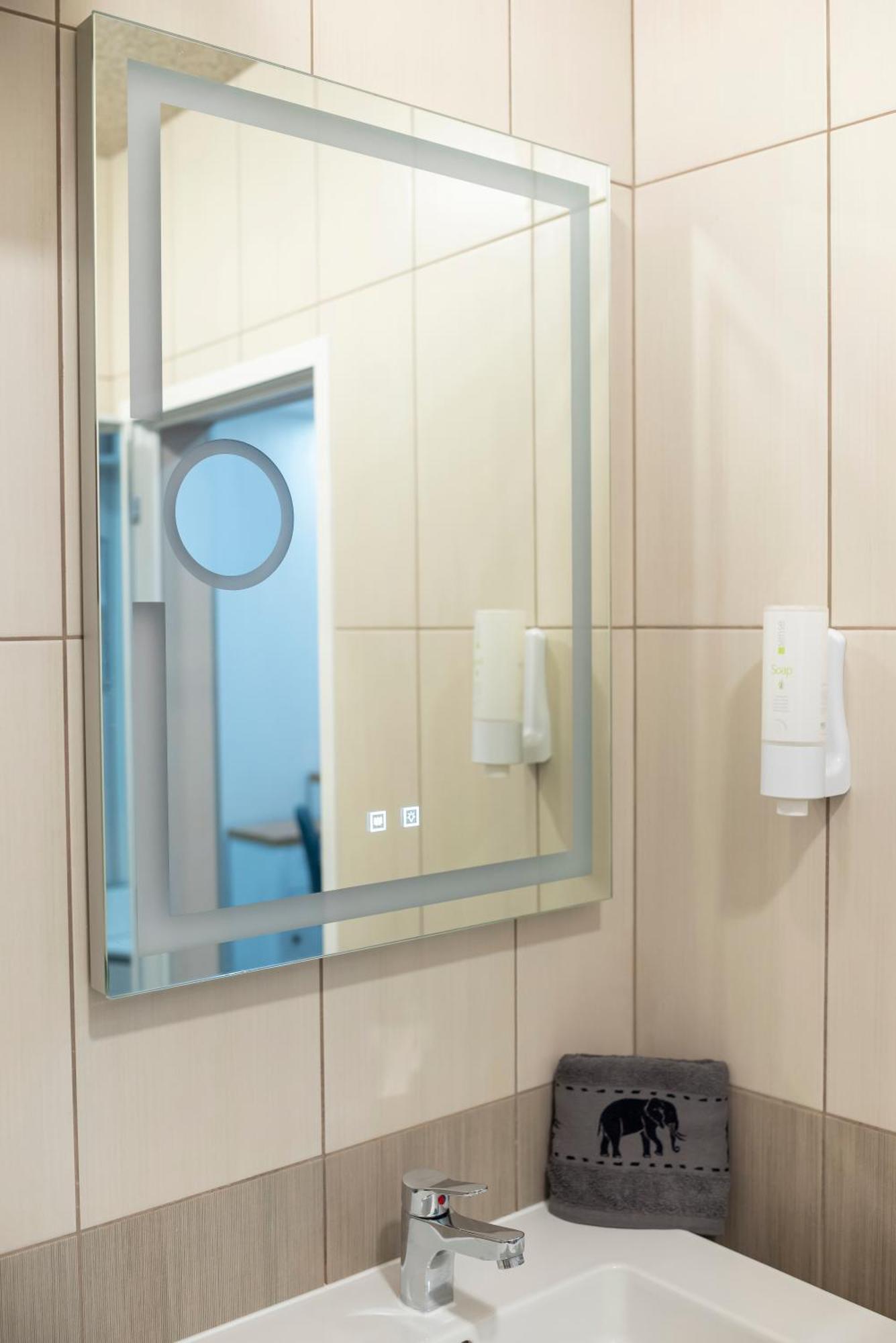 Mdm Apartment City Center Felicita Deluxe Русе Екстер'єр фото