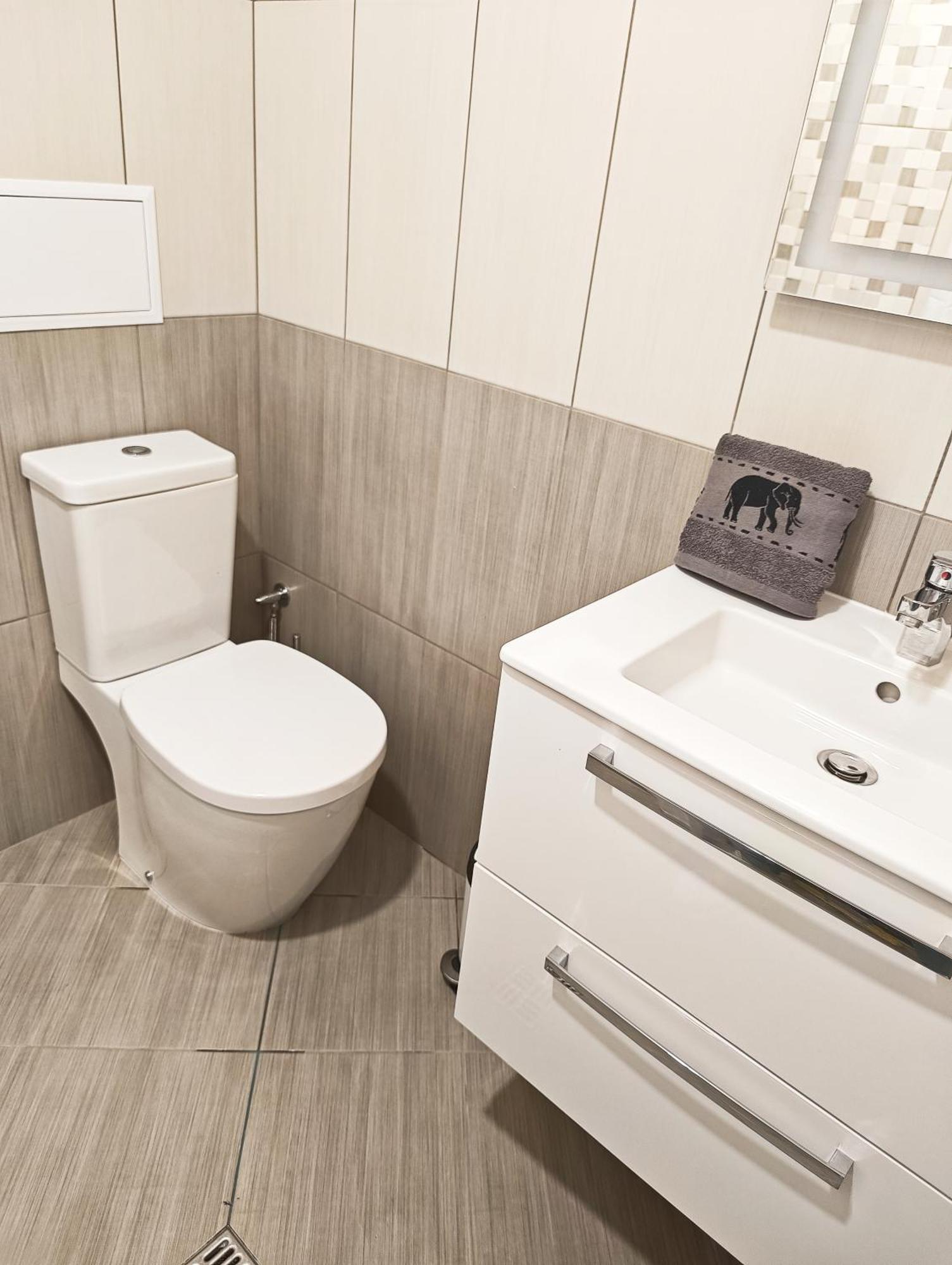 Mdm Apartment City Center Felicita Deluxe Русе Екстер'єр фото