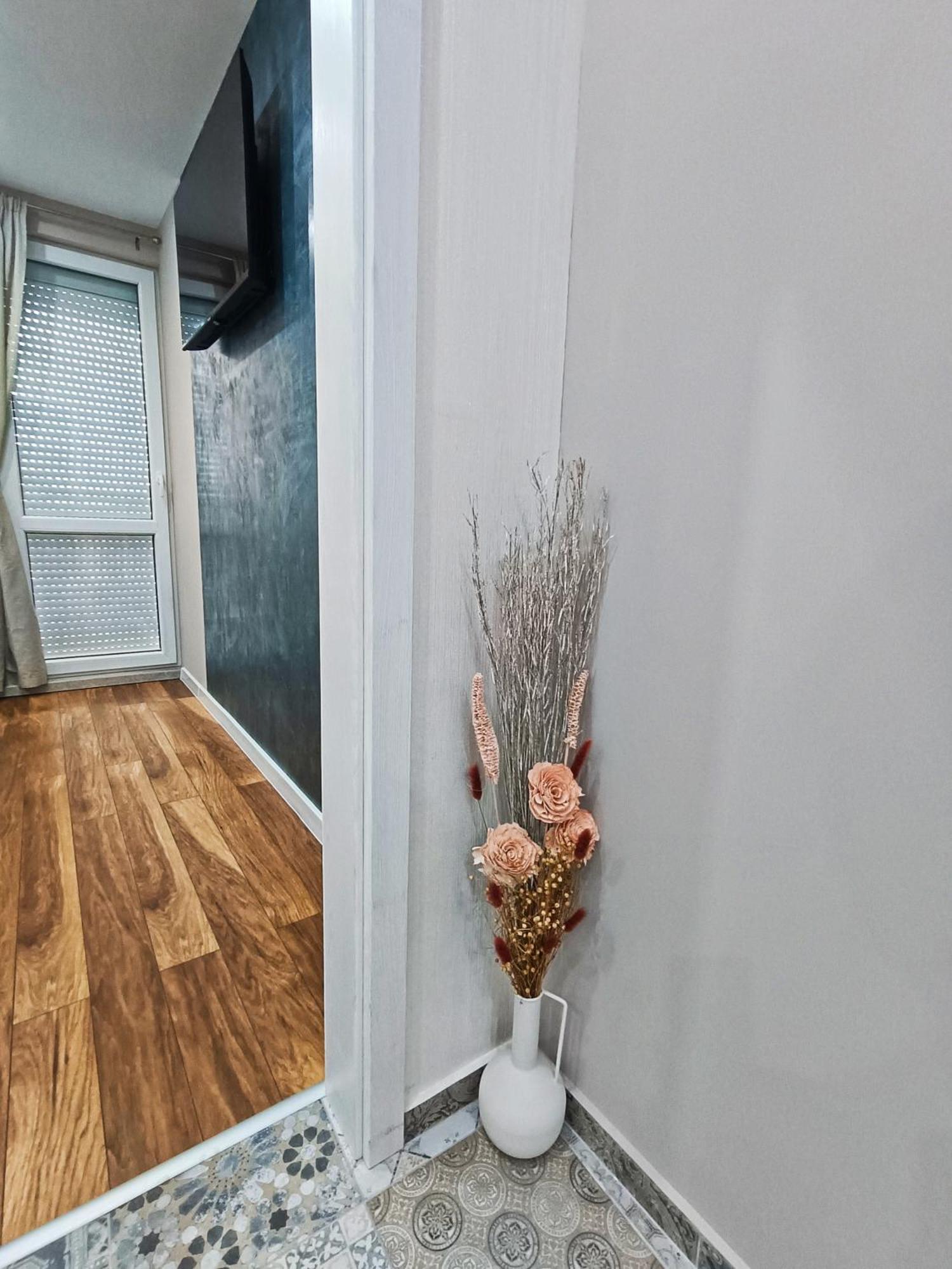 Mdm Apartment City Center Felicita Deluxe Русе Екстер'єр фото